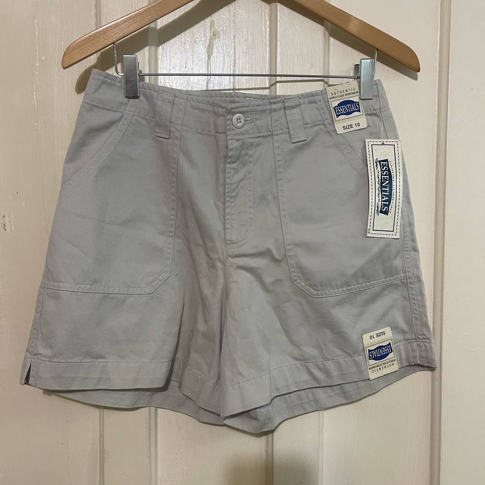 Essentials Style Ladies Women's Casual Comfort Shorts Color Khaki Size 10